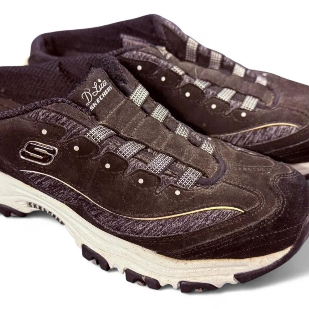Sketchers Women’s D’Lite Resilient Mule Sneaker - Picture 1 of 5